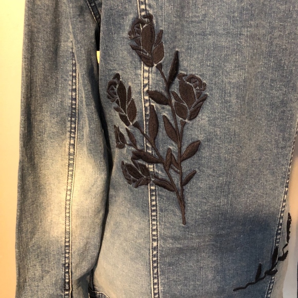 LulaRoe Jaxon Jean Jacket - Picture 7 of 8